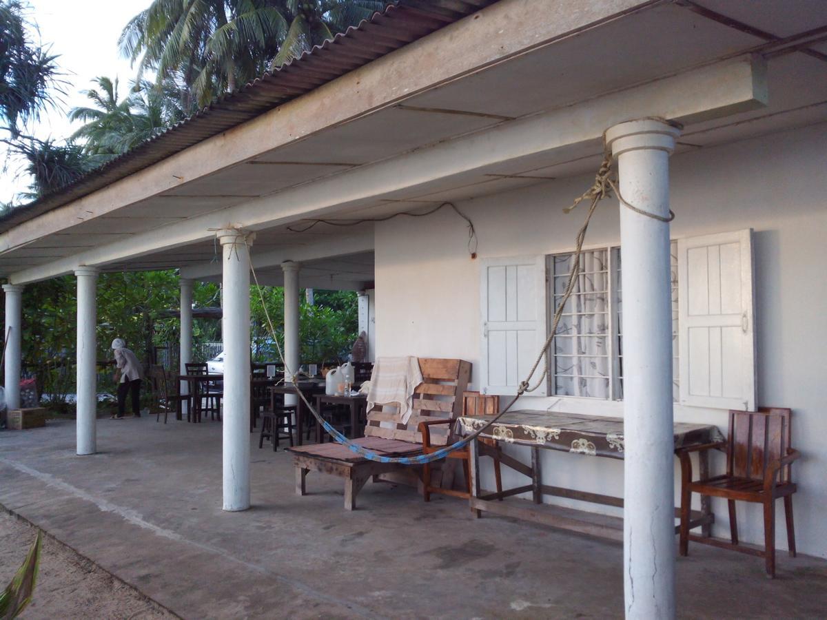 Pandan Beach Homestay Kampong Pandan 외부 사진
